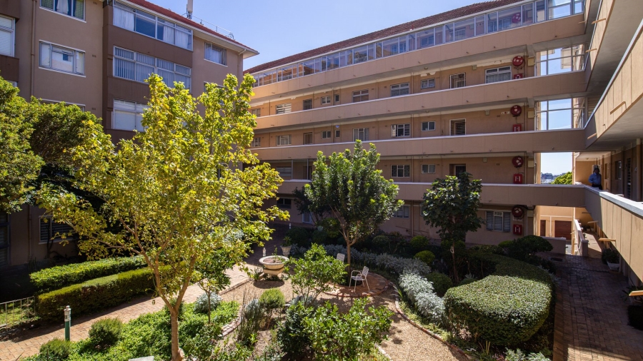 To Let 2 Bedroom Property for Rent in Oranjezicht Western Cape